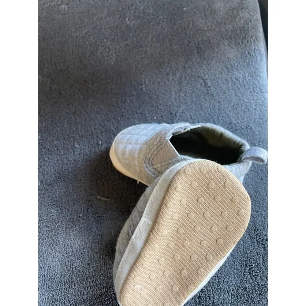 Carter's Quilted Slip-On Baby Walker Shoes in Gray NWOT
